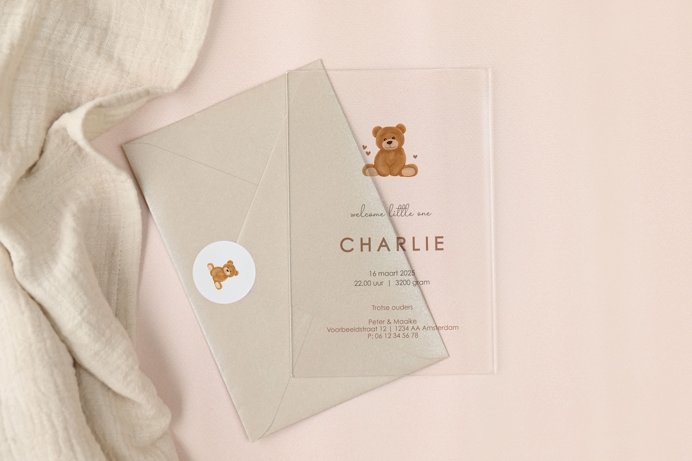 Acryl geboortekaartje met teddybeer