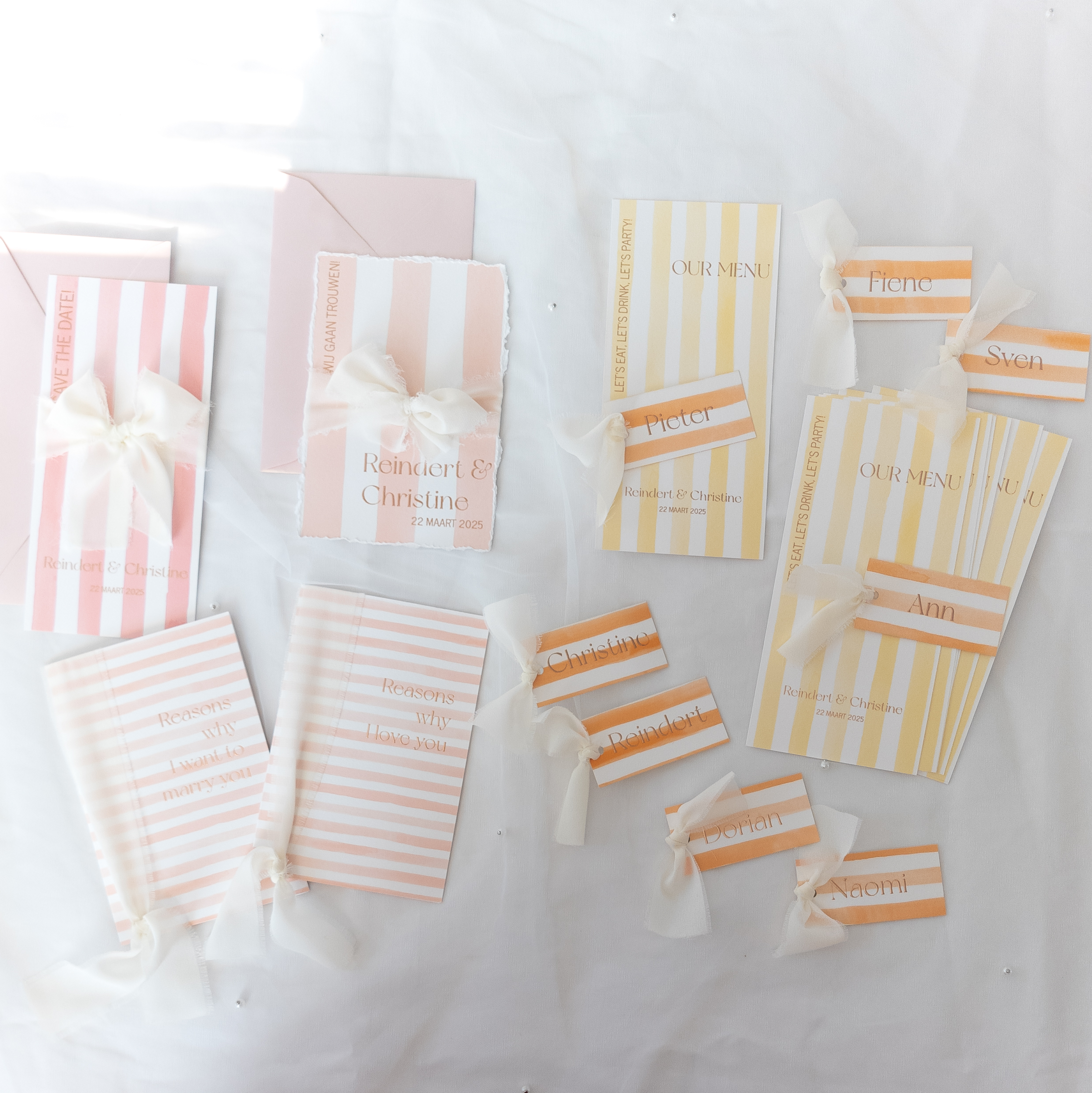 Trouw huisstijl pastel gestreept