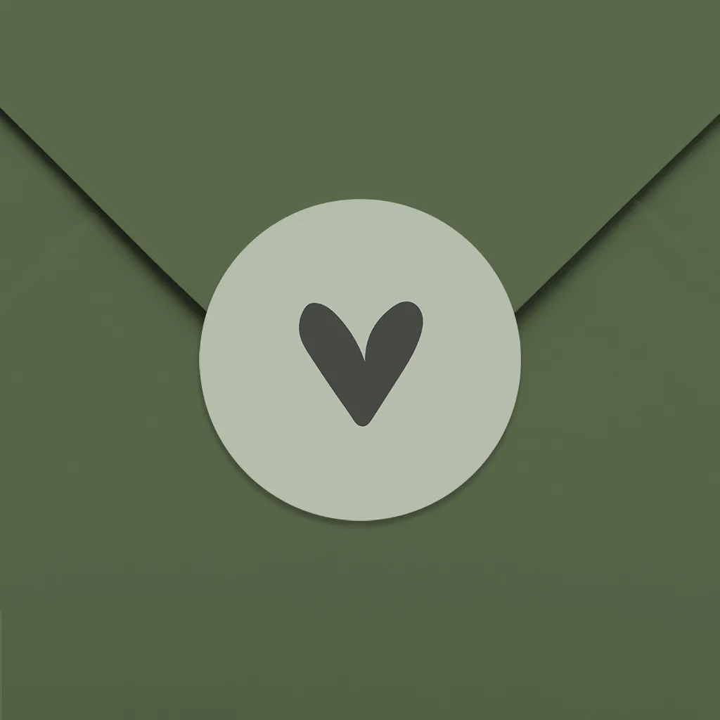 Stilvolle Aufkleber in Salbeigrün mit Herz