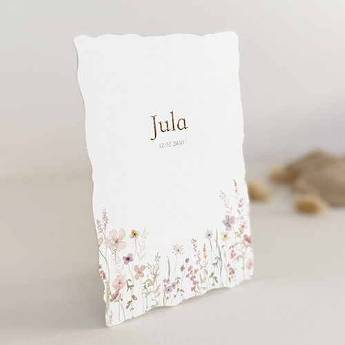 Bloemen geboortekaartje meisje met handgeschept look stans