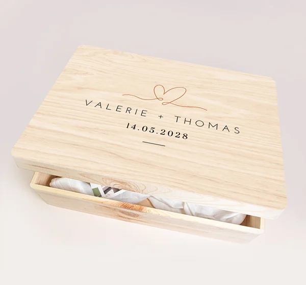 Wedding memory box met hart in lijntekening