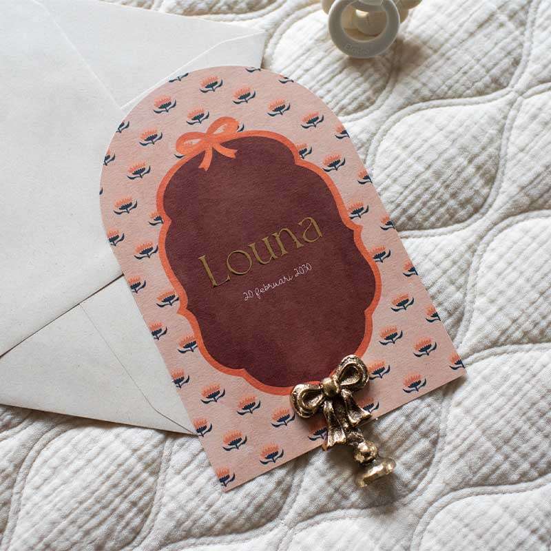 Geboortekaartje meisje romantisch bloemen patroon