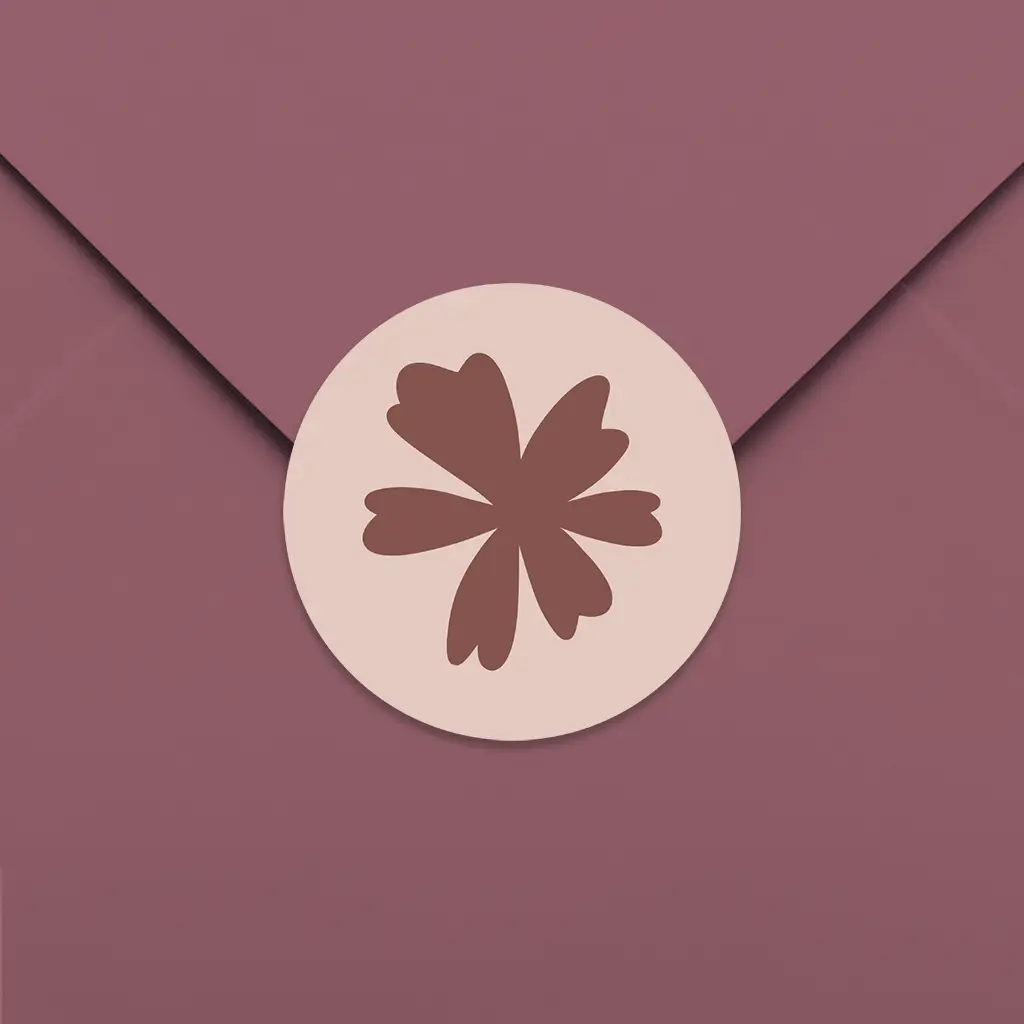 Roze sluitsticker met bloemetje - per 25 stuks