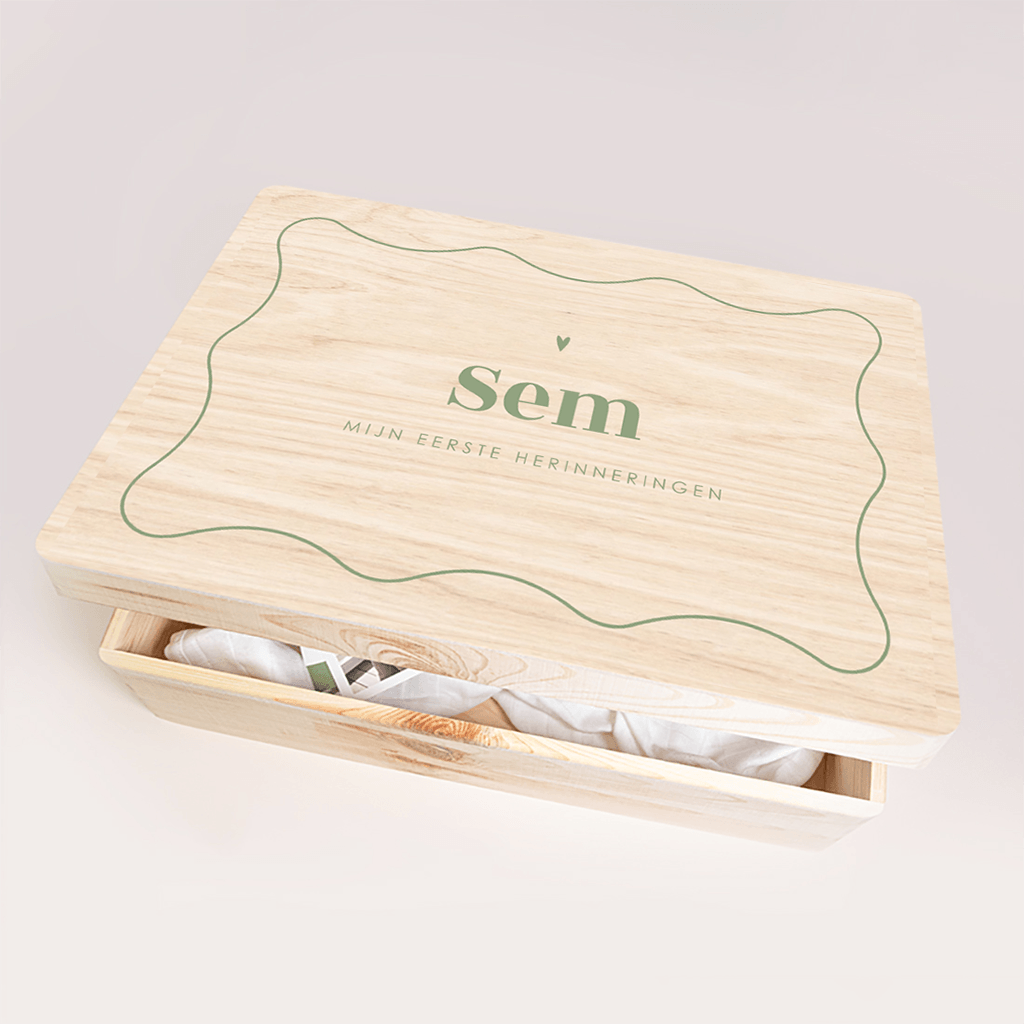 Memorybox baby met golfrand en naam
