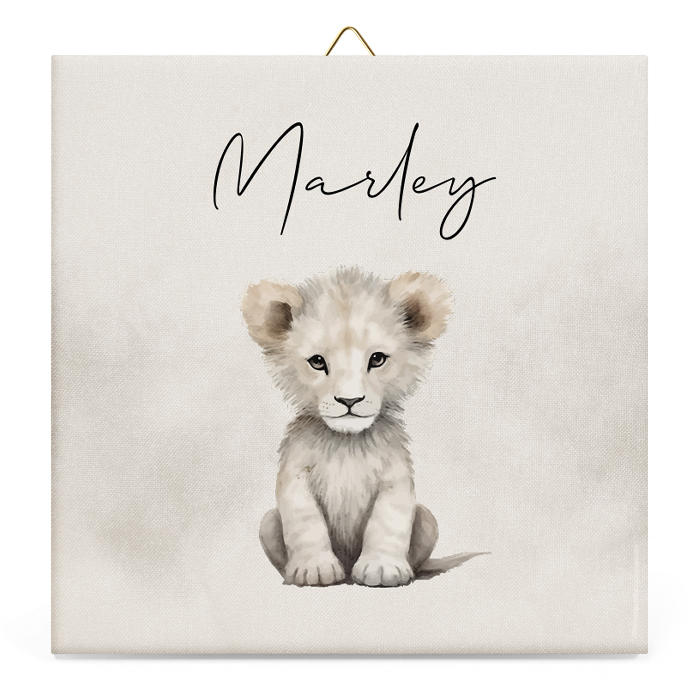 Neutraal geboortetegeltje met schattig leeuwtje