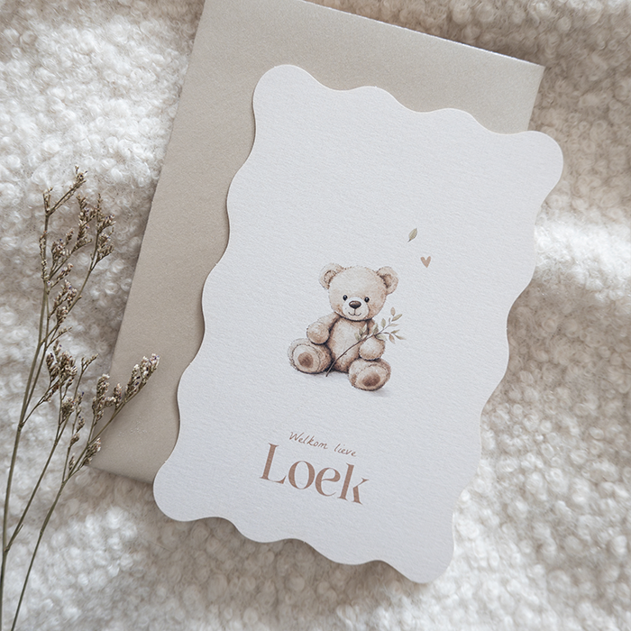 Linnenlook geboortekaartje golfrand en illustratie beertje