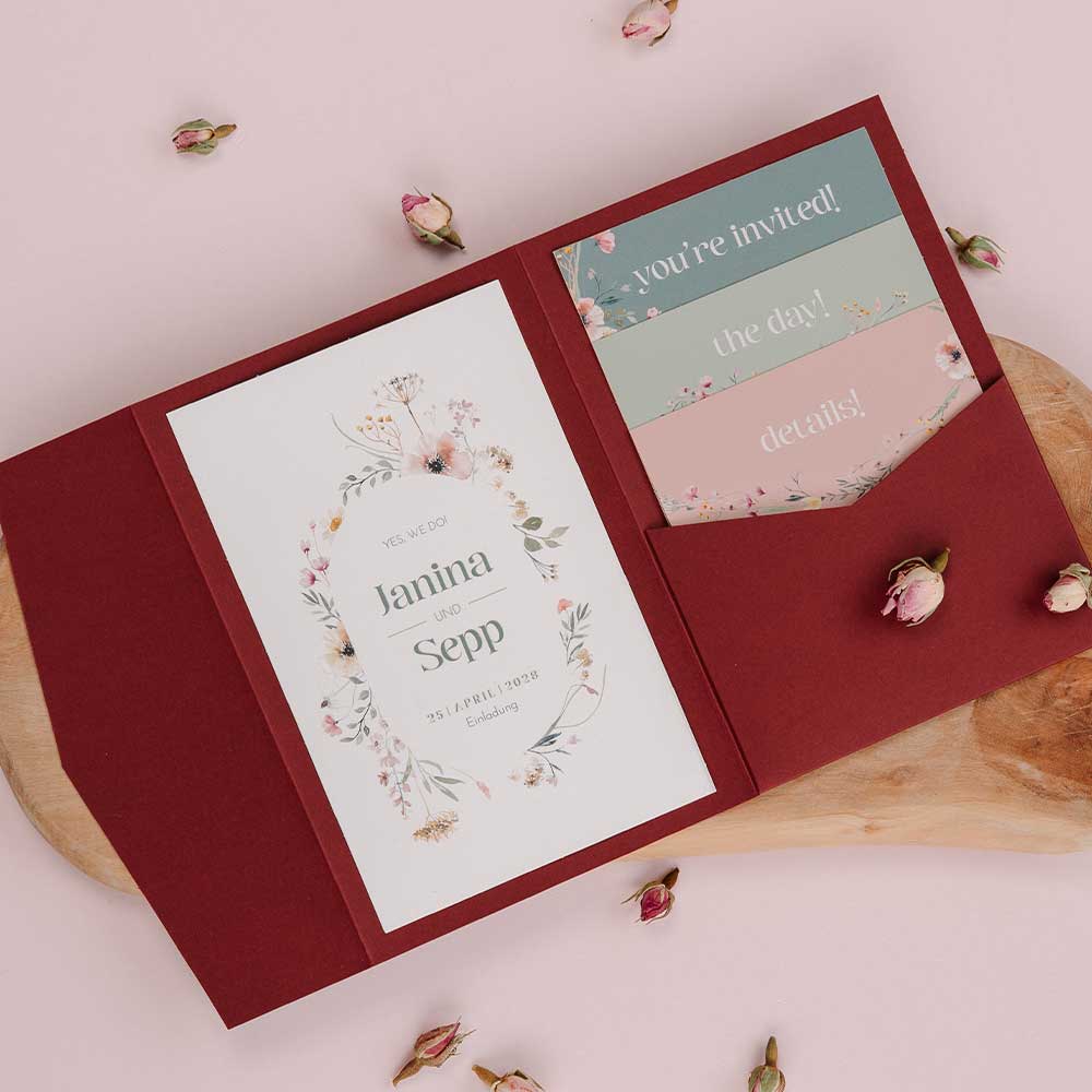 Pocketfold Einladungskarte mit elegantem Blumenmuster