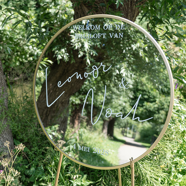 Leuke spiegelsticker voor bruiloft