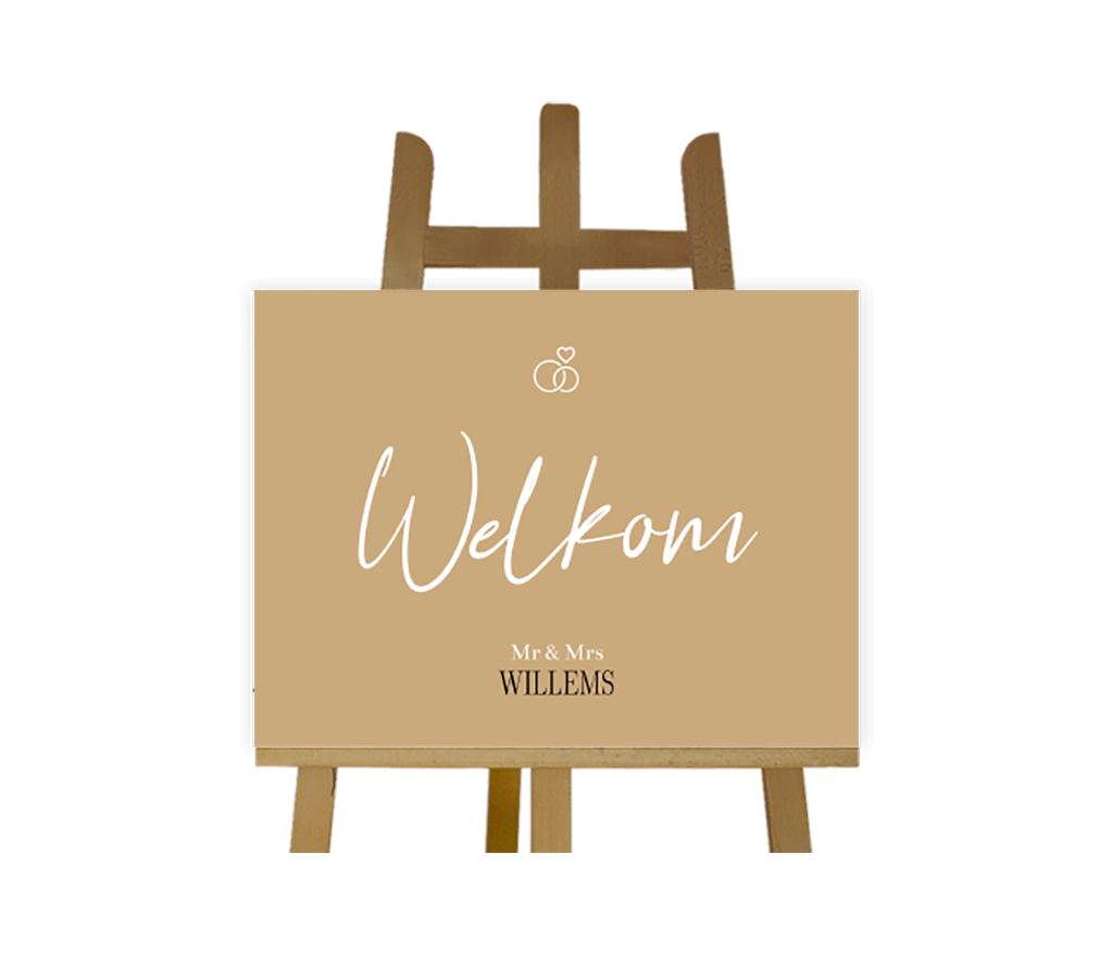 Bruiloftsbord liggend bruine achtergrond Mr & Mrs