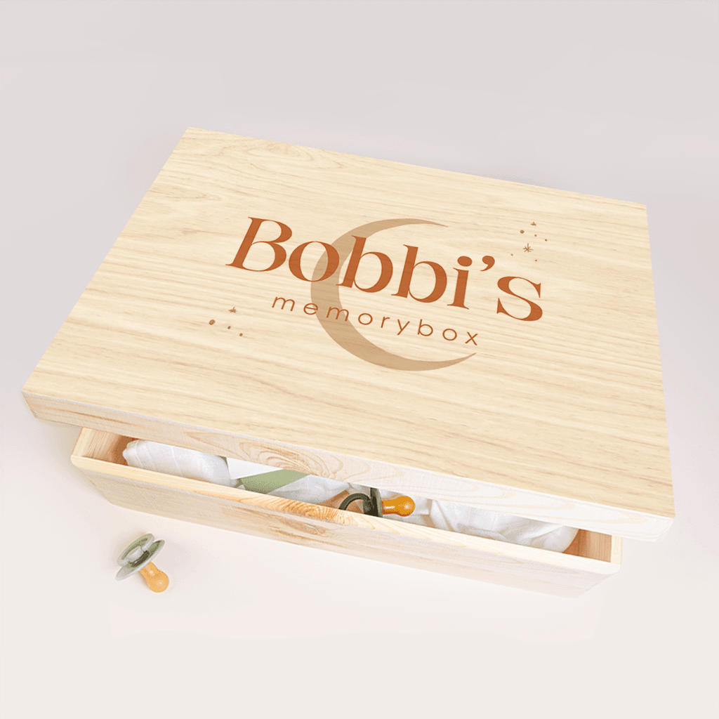Memorybox met naam en maan