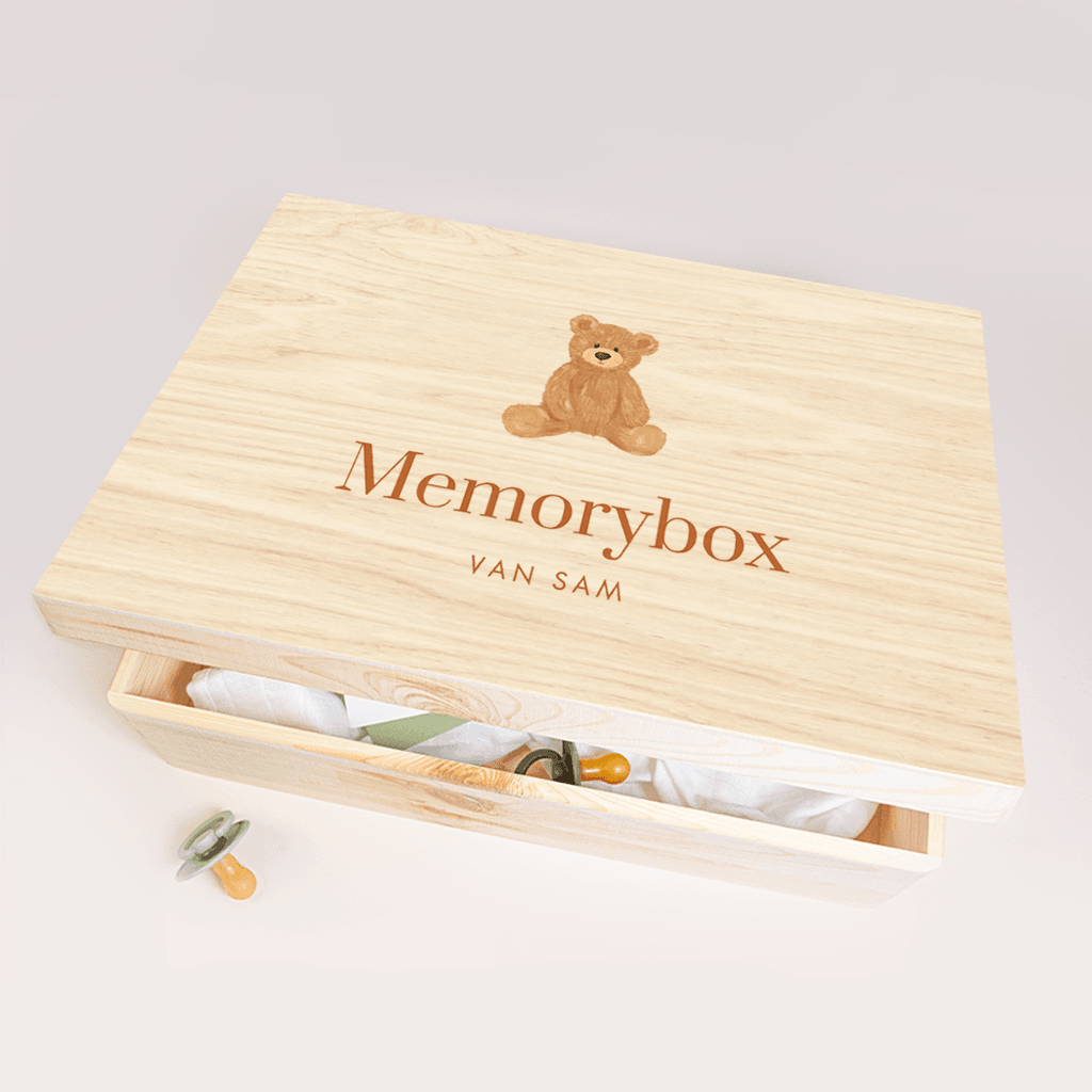 Memory box baby met zittend beertje
