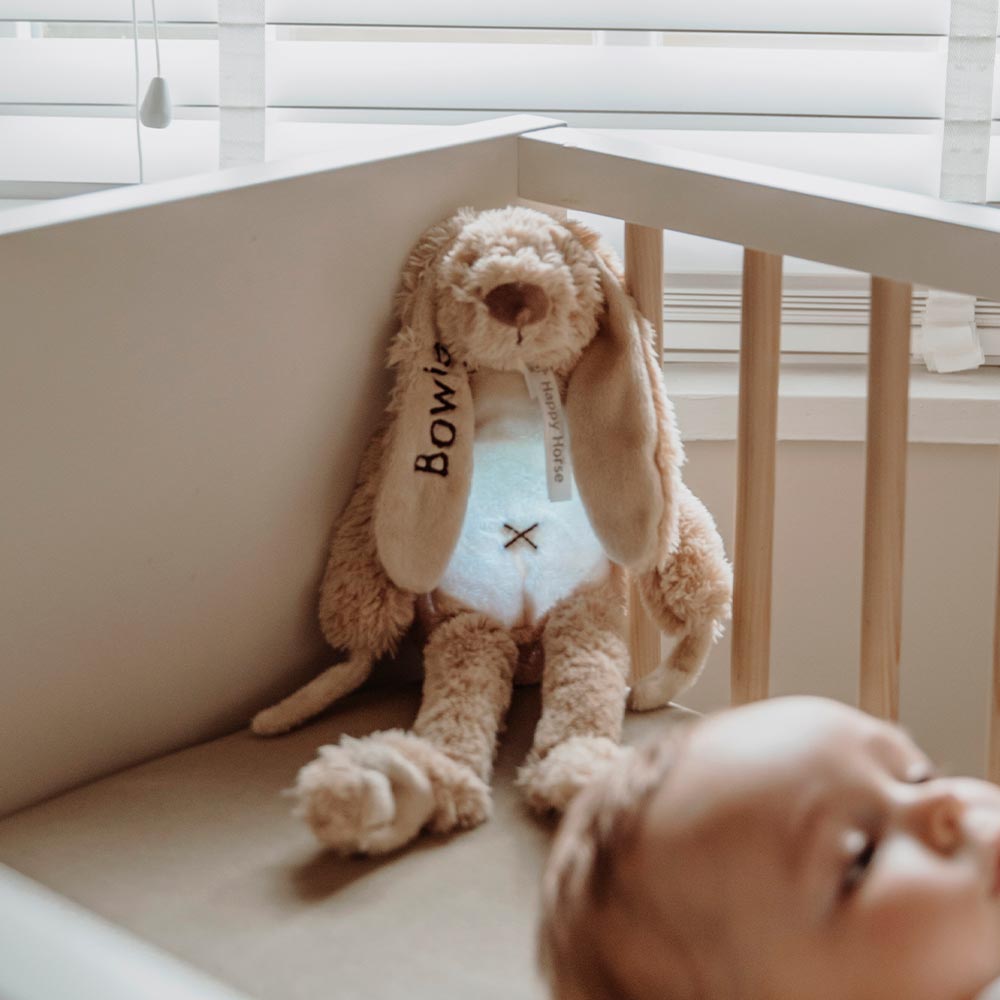 Personalisierter Happy Horse Hase Richie mit Nachtlicht