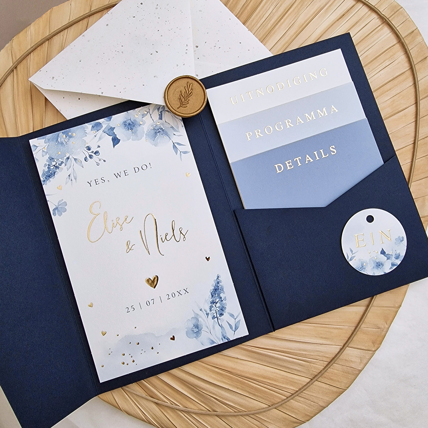 Pocketfold trouwkaart bloemen blauw goudfolie meerdere kaartjes