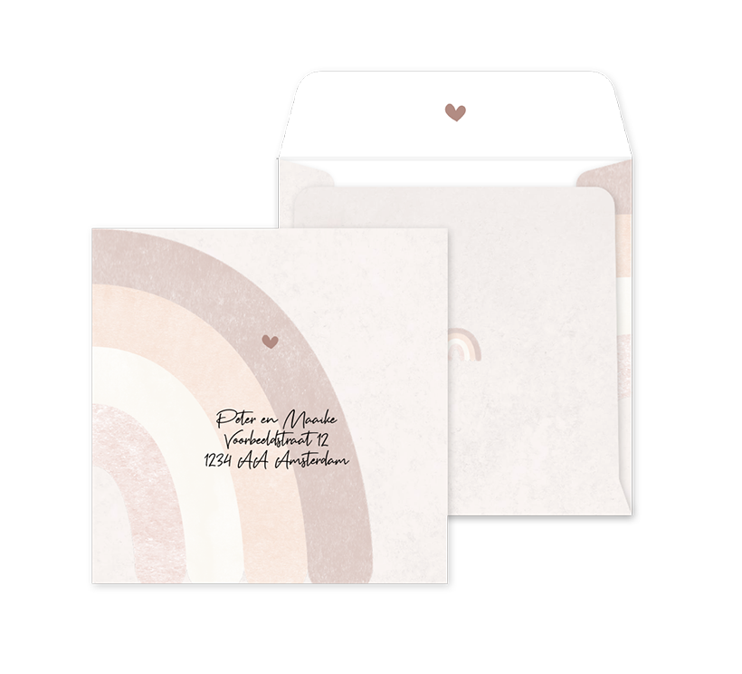 Envelop op maat met watcolour regenboog en klein hartje