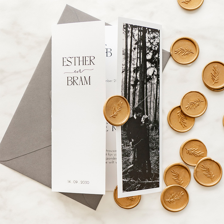 Drieluik trouwkaart met deurtjes en foto