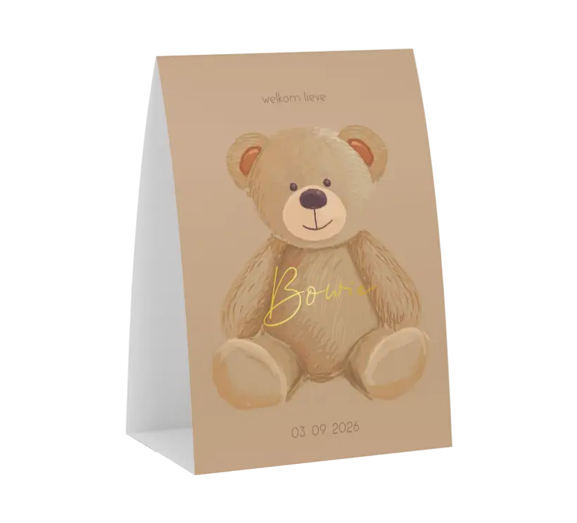 Luxe geboortekaartje met goudfolie en zittende beer in tentvorm