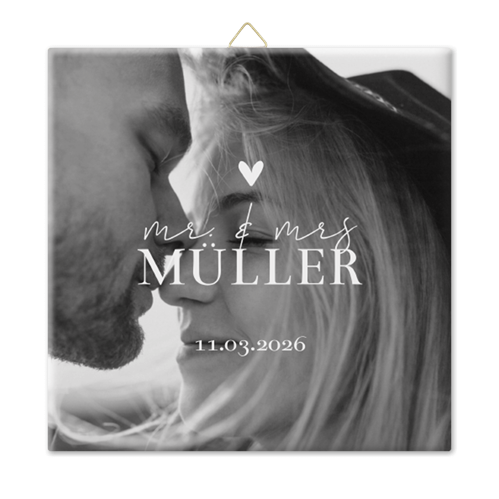 Hochzeitsfliese mit Foto und Herzchen