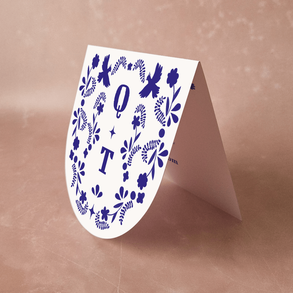 Unieke trouwkaart met folklore patroon van bloemen en vogels