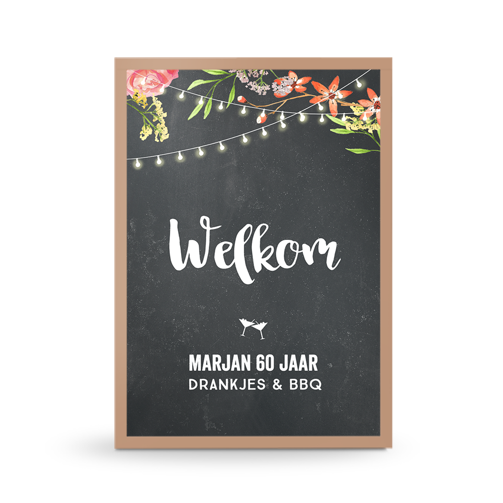 Welkomstposter verjaardag met bloemen op zwarte achtergrond