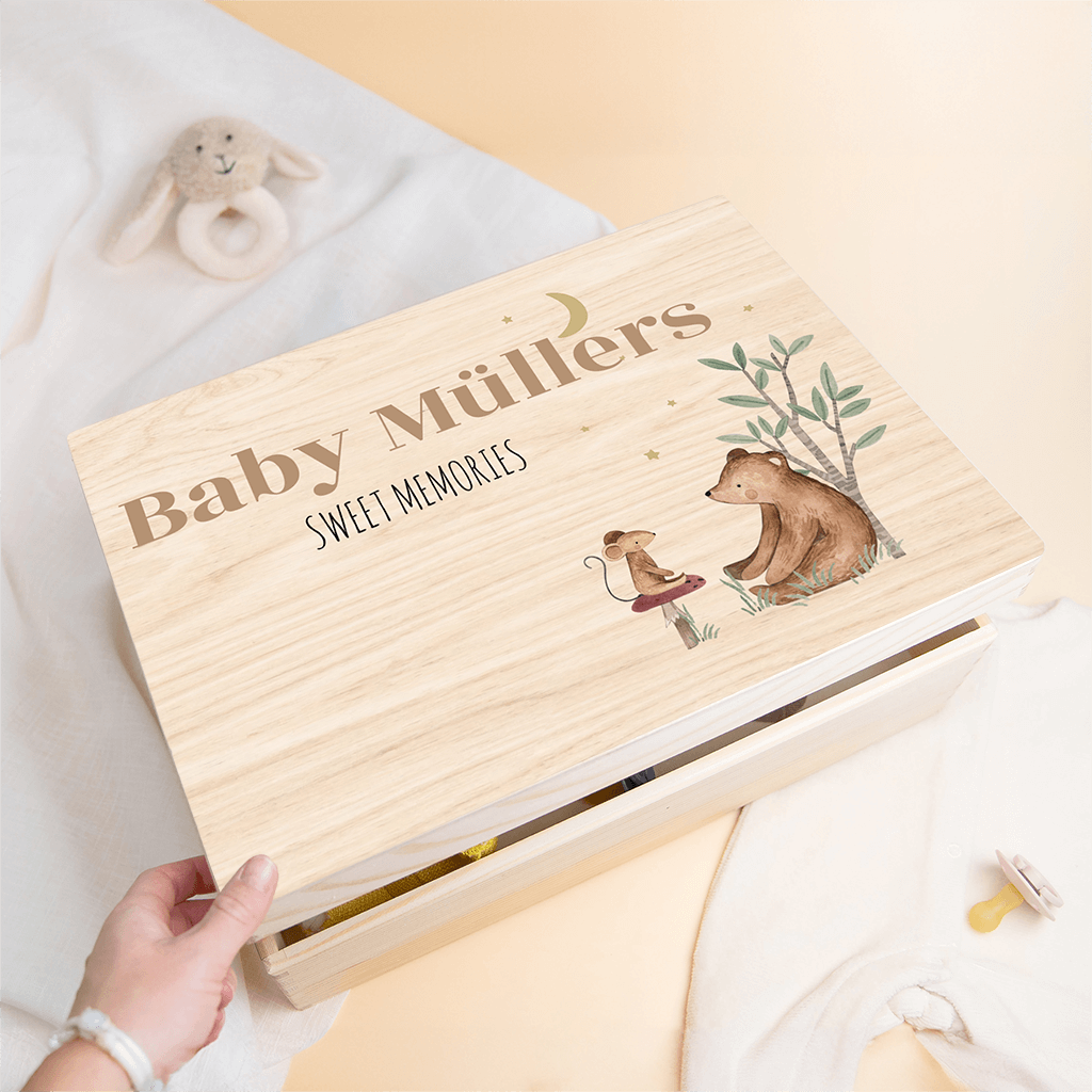 Erinnerungskiste Geschenkidee Babyparty mit Maus und Bär in der Nacht
