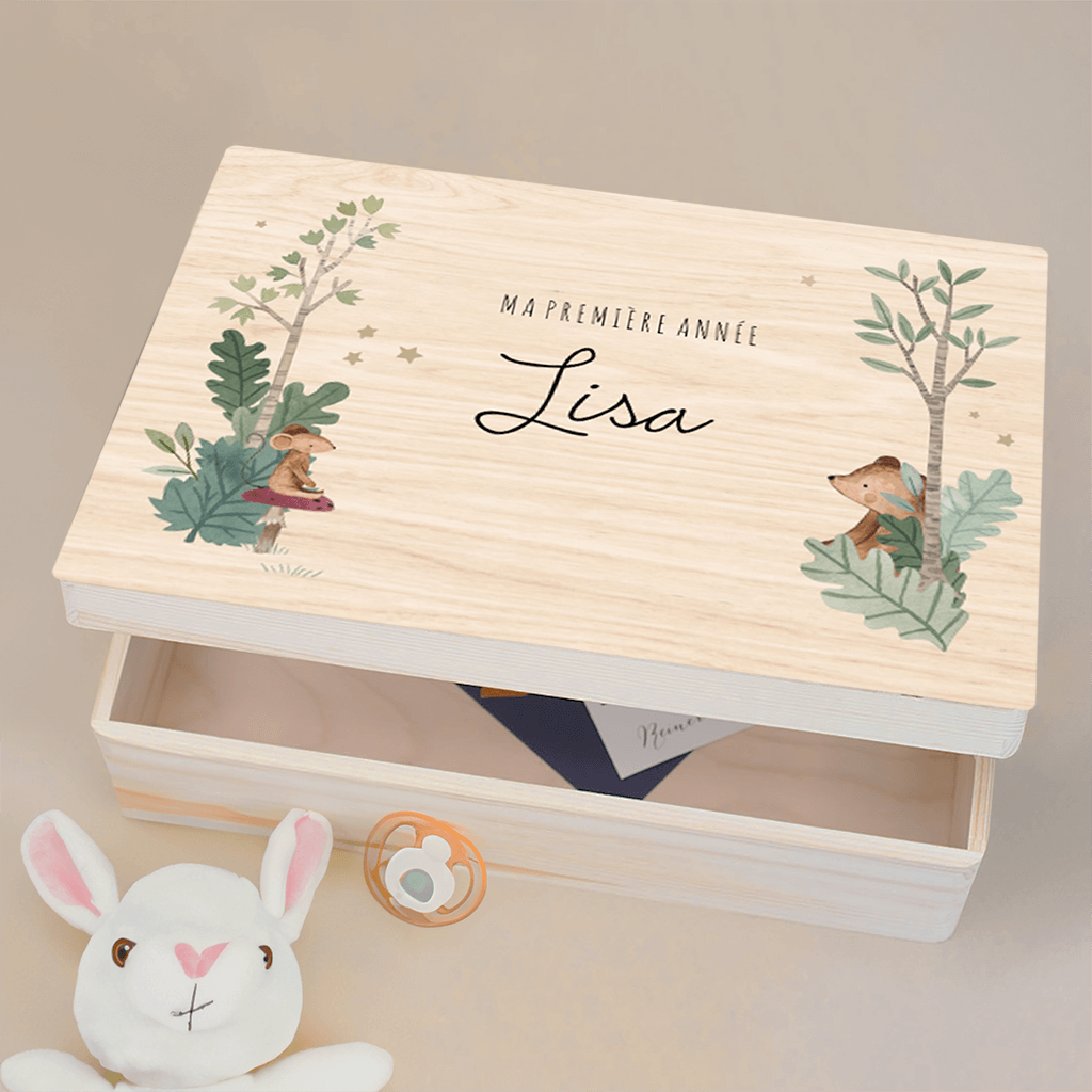 Boîte à souvenirs avec arbres, souris et ours