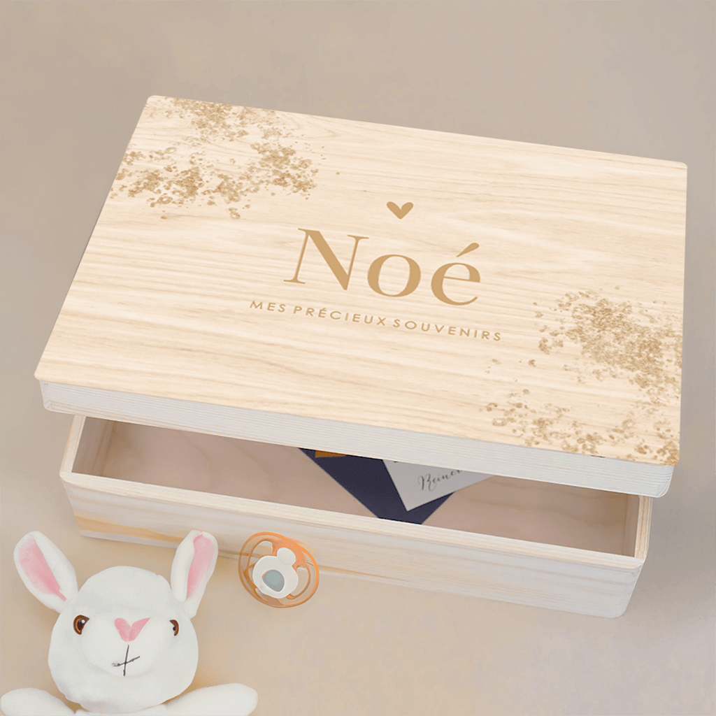 Boîte à souvenirs avec coeur et effet poudre dorée