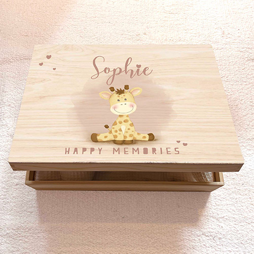 Houten memory box met girafje voor happy memories