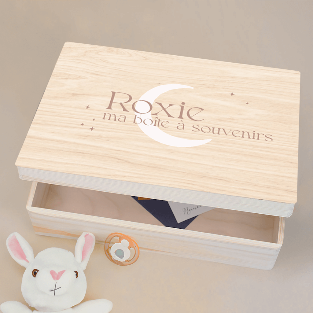 Boîte à souvenirs avec lune, étoiles et jolie typographie