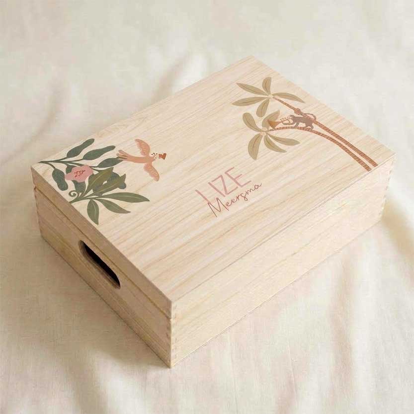 Memorybox hout meisje jungle dieren zachte roze kleuren