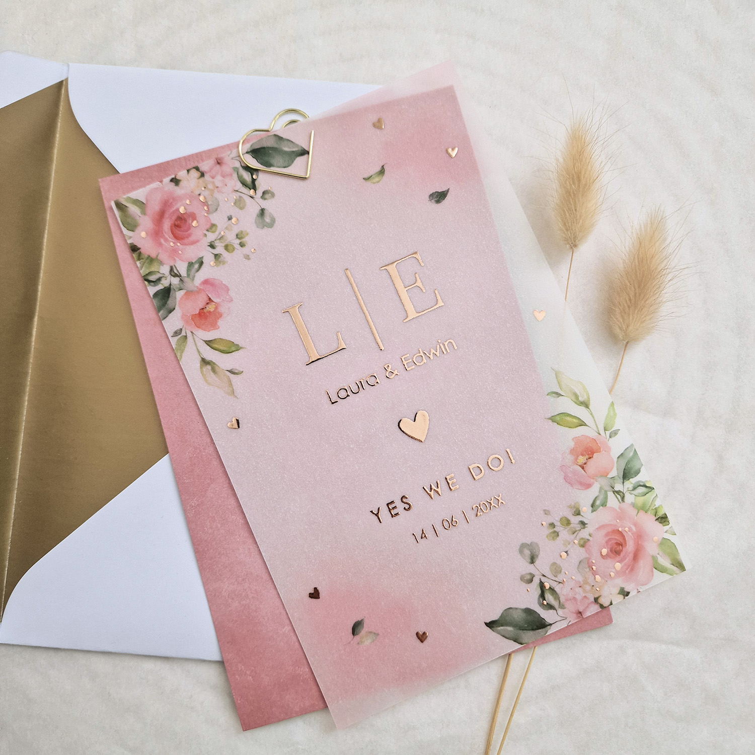 Trouwkaart kalkpapier bloemen rozen rosegoudfolie (set 2 kaarten)