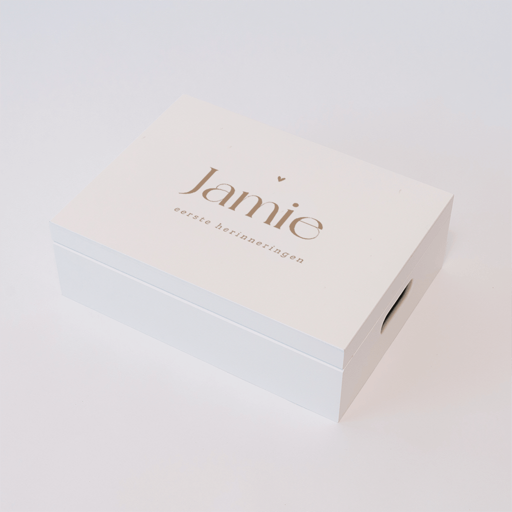 Memorybox wit met strepenpatroon en naam