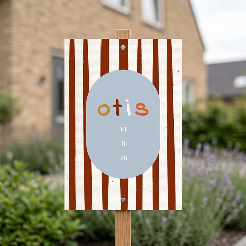 Tuinbord geboorte jongen vrolijke kleuren 