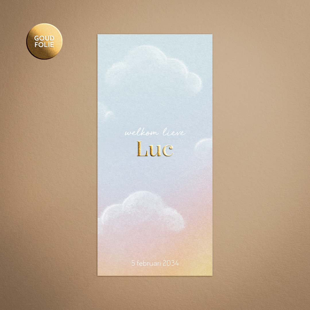 Geboortekaartje met wolken en zonsondergang voor een jongen