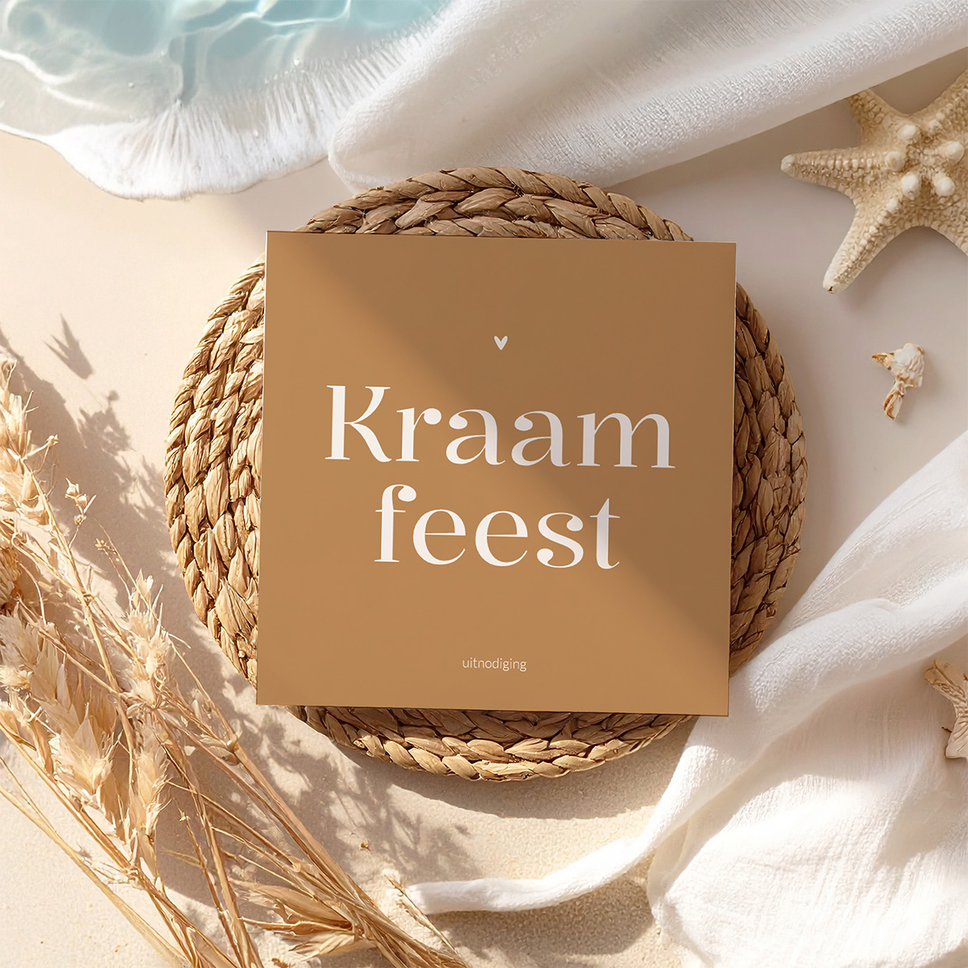 Kraamfeest uitnodiging met hartje