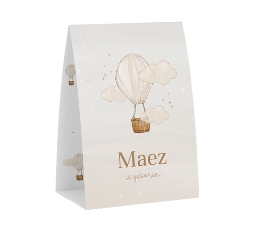 Lief geboortekaartje neutraal in tentvorm met luchtballon
