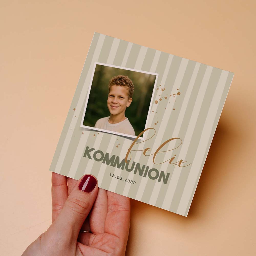 Grüne gestreifte Einladung zur Kommunion mit Foto