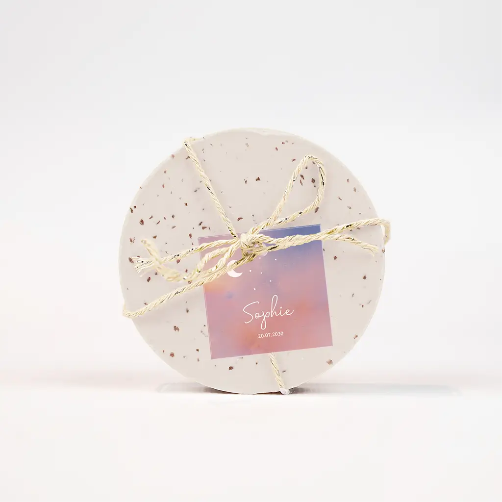 Doopsuiker labeltje pastelkleuren met maantje - per 16 stuks