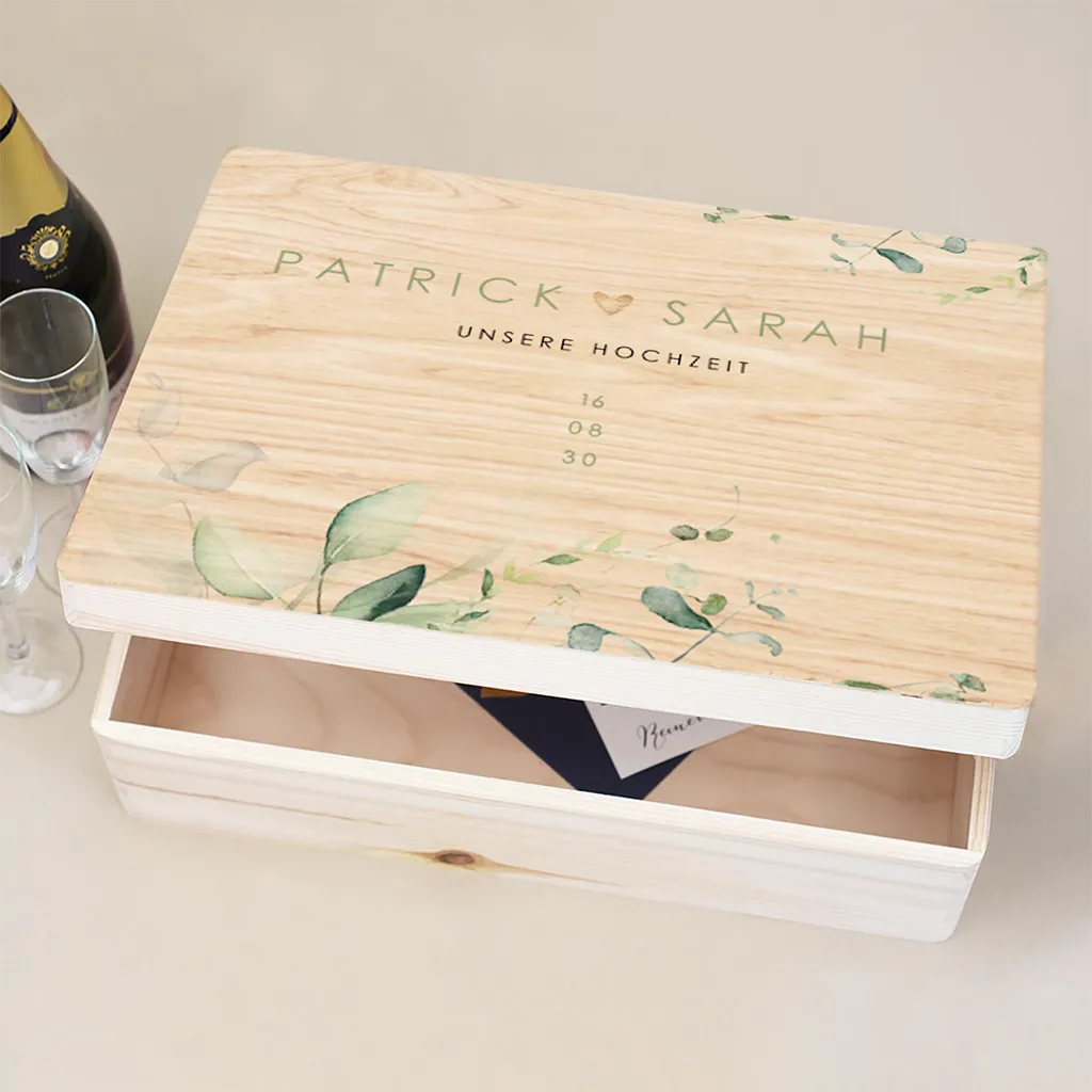 Hölzerne Erinnerungskiste Hochzeit mit Aquarell Zweigen