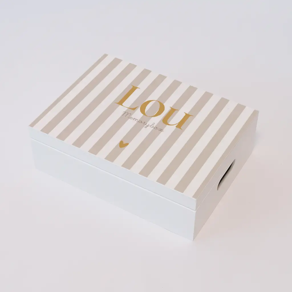 Memorybox met beige strepen en hartje