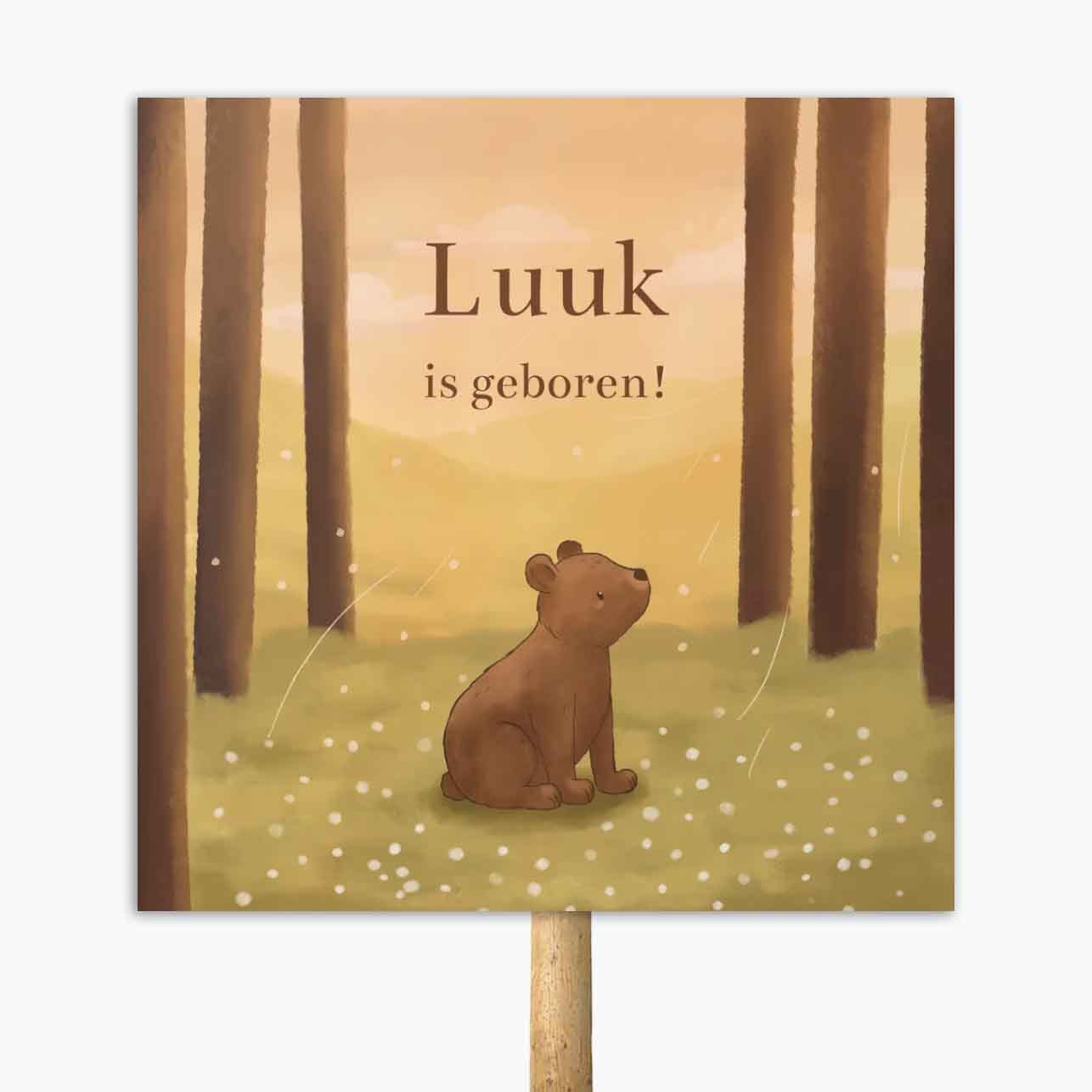Tuinbord beer in het bos