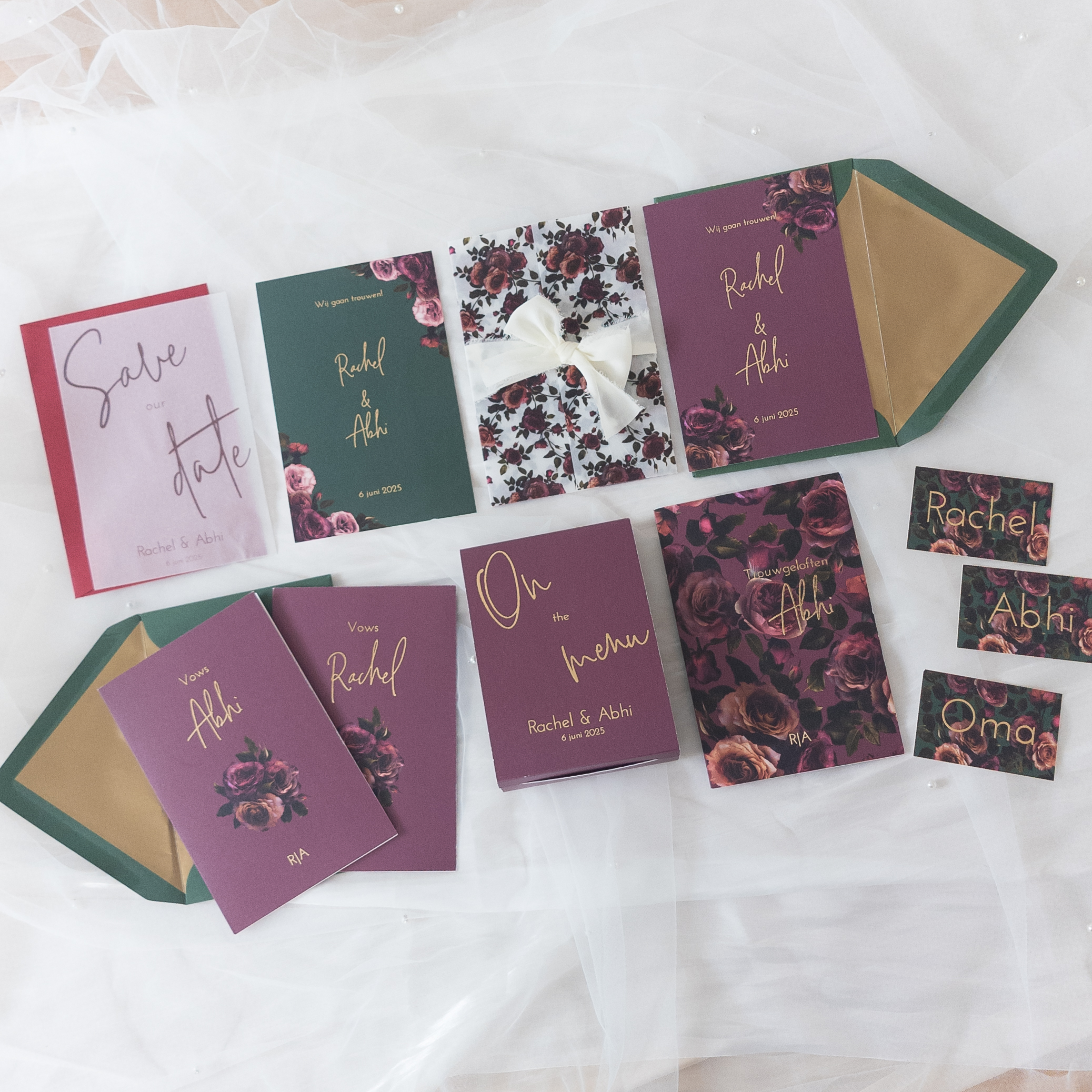 Trouw huisstijl burgundy rose