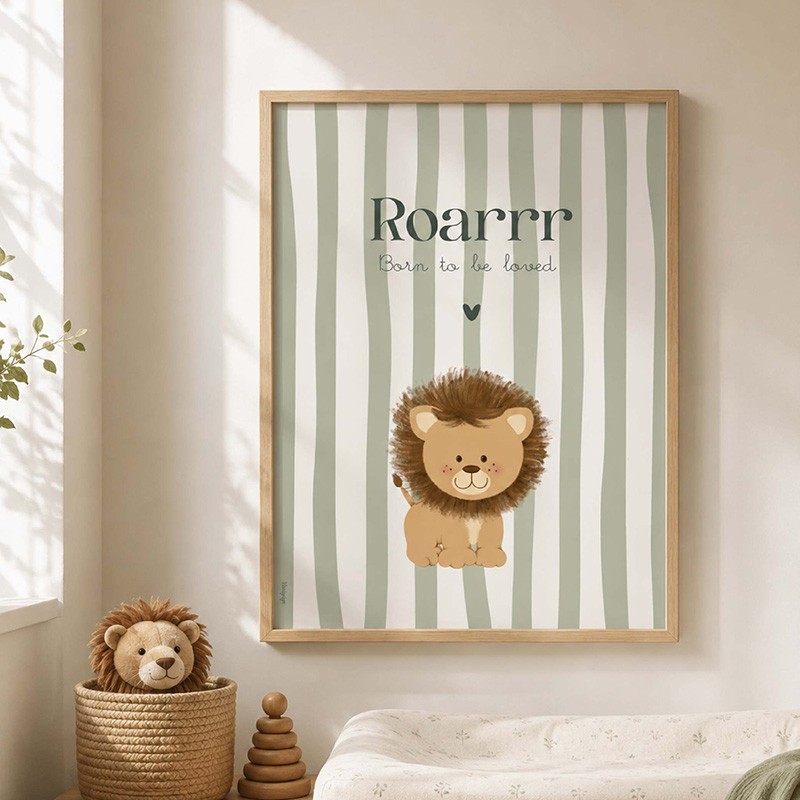 Babykamer poster met handgetekend leeuwtje en groene strepen