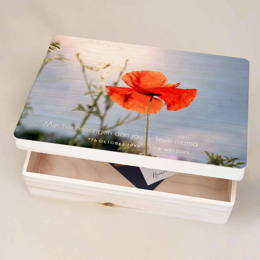 Houten herinneringsdoos na overlijden moeder Klaproos