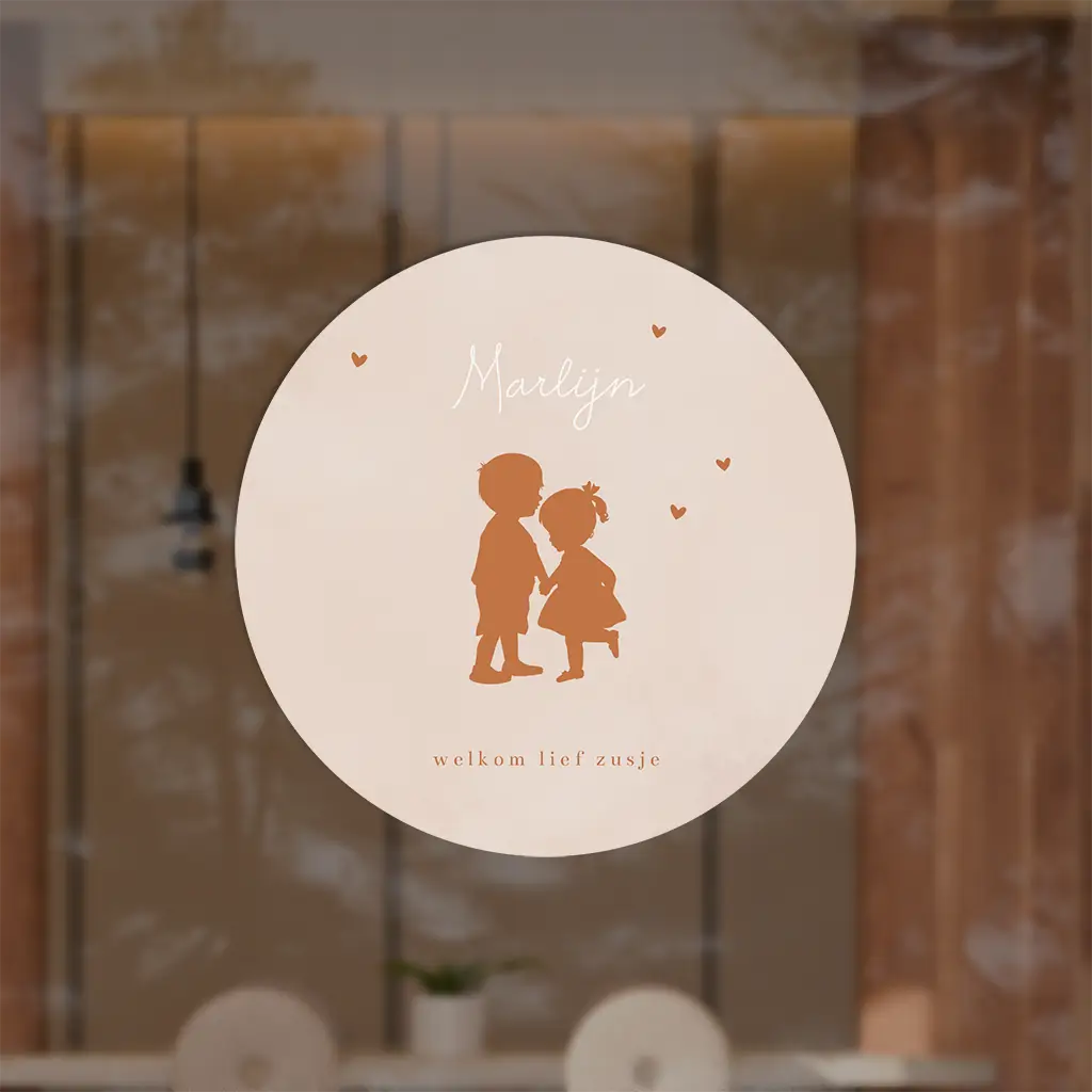 Raamsticker met silhouetjes broer en zusje