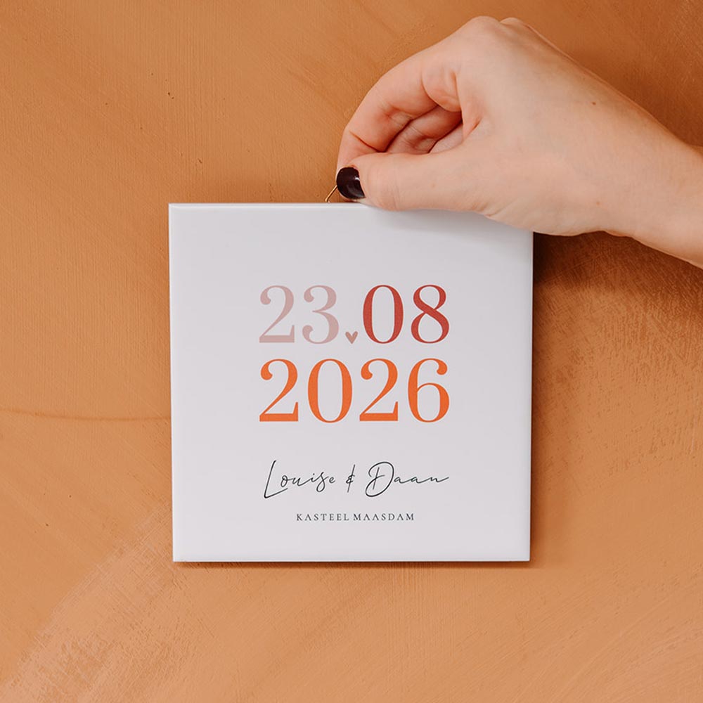 Bruiloft tegeltje typografisch in aardetinten