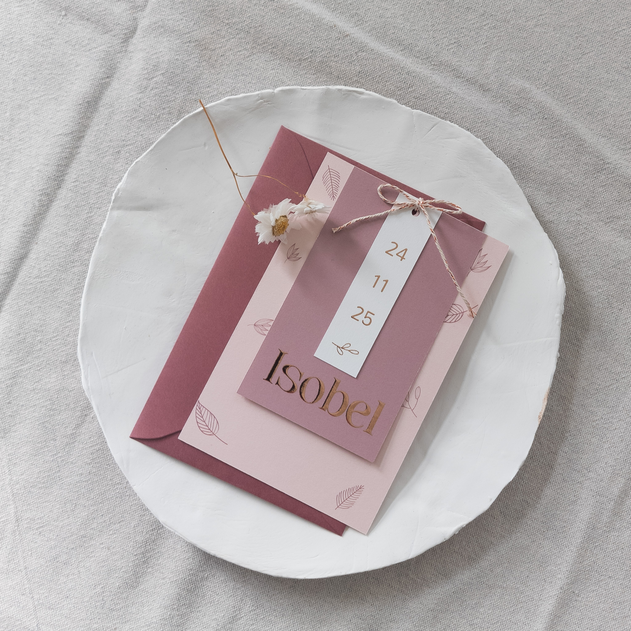 Geboortekaartje stapel met gaatjes herfst