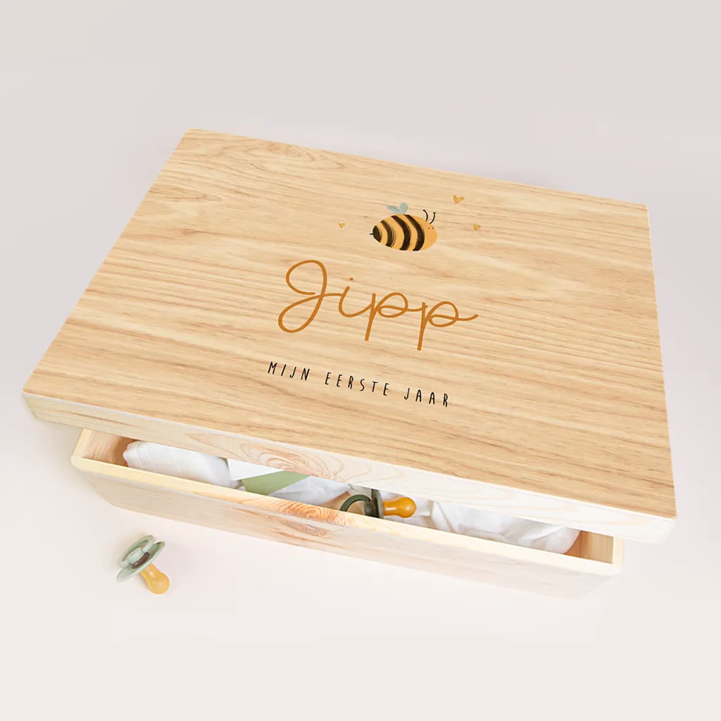 Memorybox baby met bijtje en hartjes