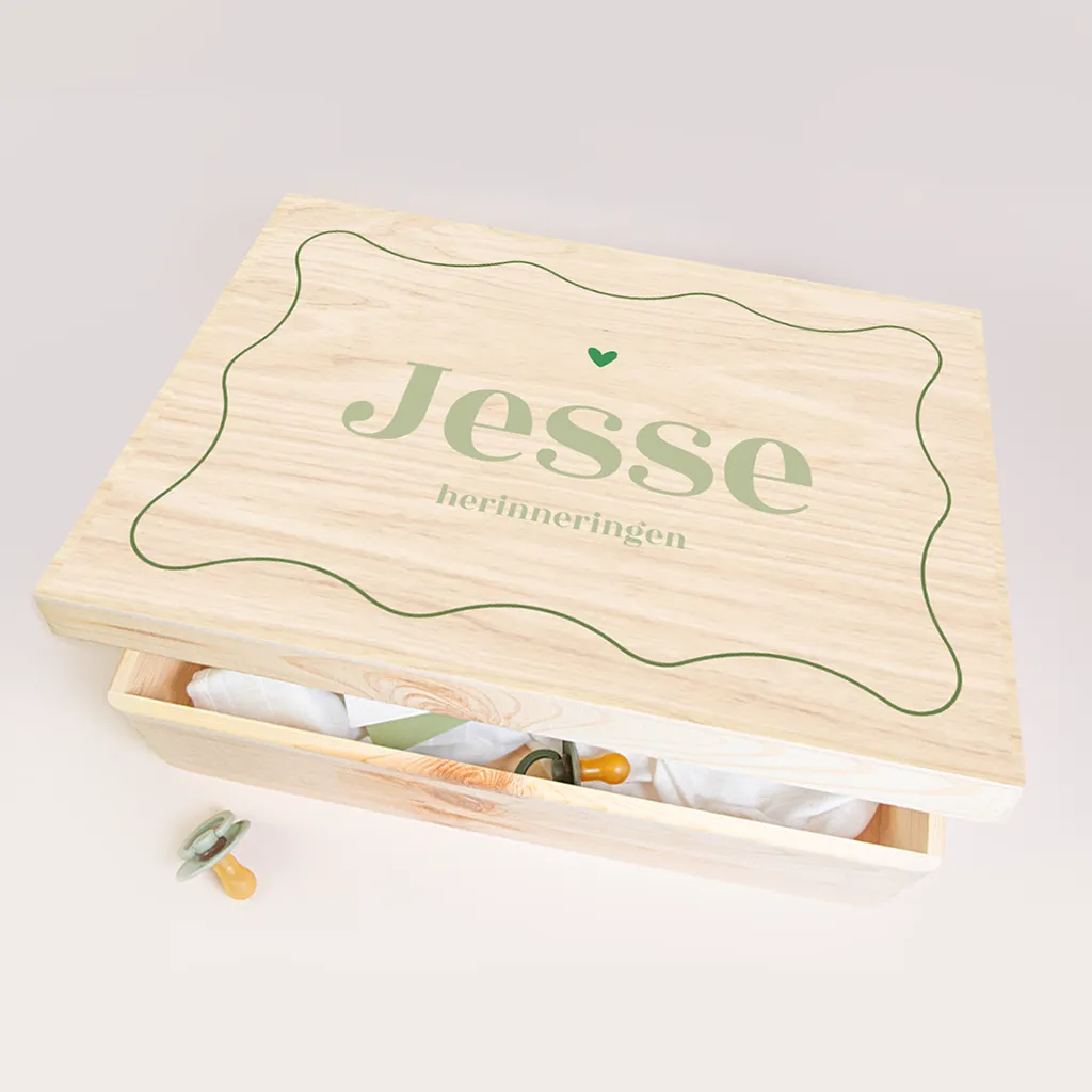 Memorybox baby groen met golvend kader en hartje
