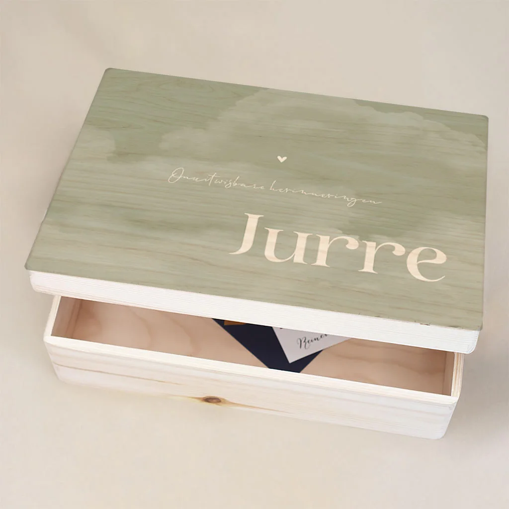 Houten memorybox herinneringen overleden kindje met naam