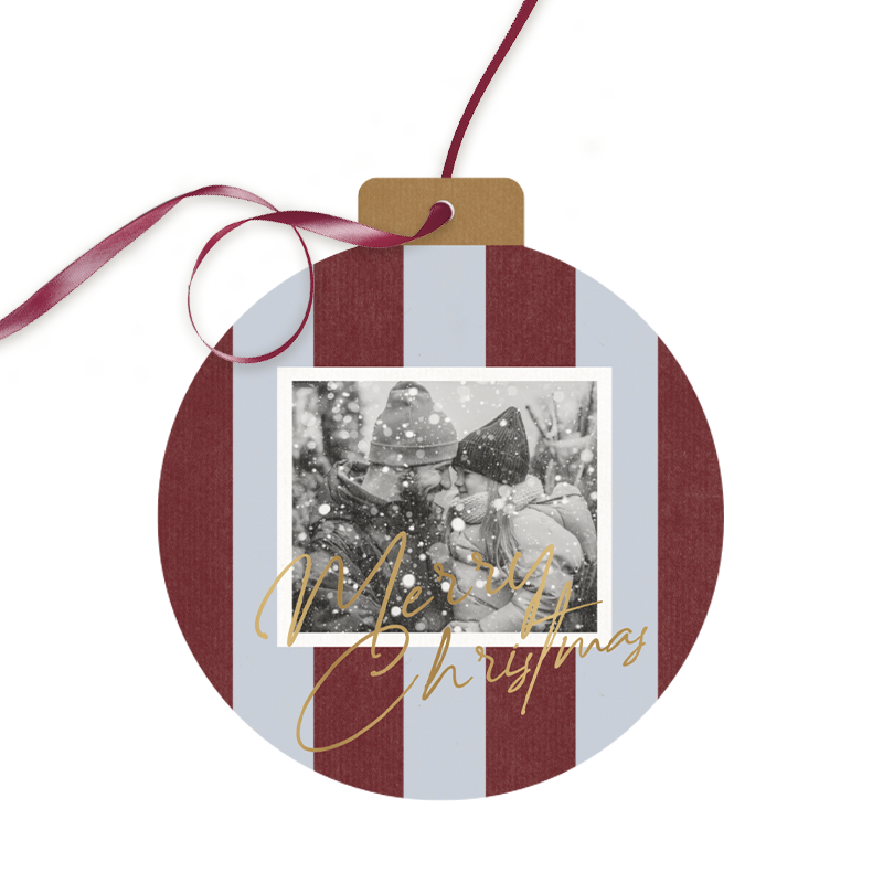 Kerstkaart in kerstbalvorm met foto, strepen en matgoudfolie